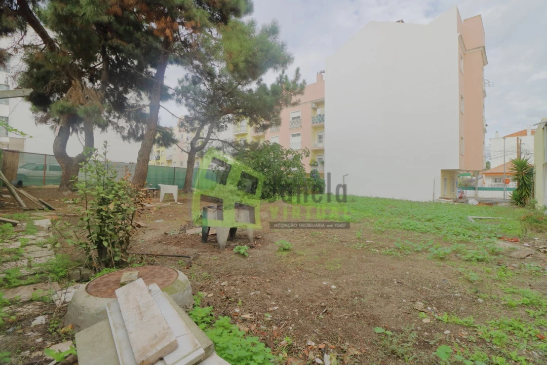 Terreno para Venda em Quinta do Conde Foto 3