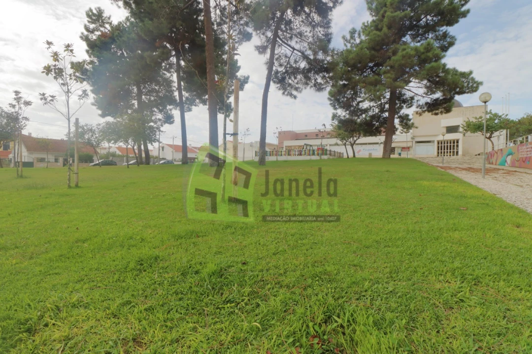 Terreno para Venda em Quinta do Conde Foto 10