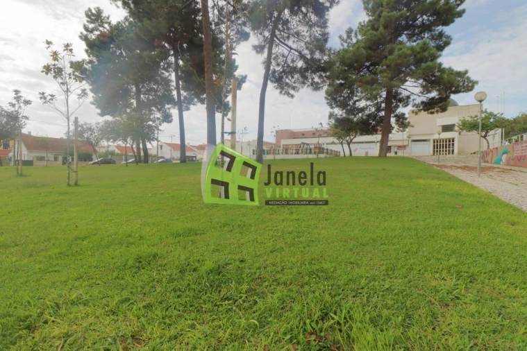 Terreno para Venda em Quinta do Conde Foto 10