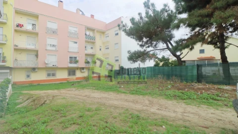 Terreno para Venda em Quinta do Conde