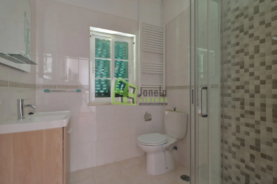 Moradia T4 para Venda em Quinta do Anjo Foto 15