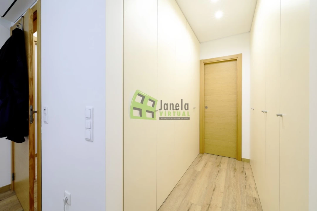 Moradia T4 para Venda em Alhos Vedros Foto 11