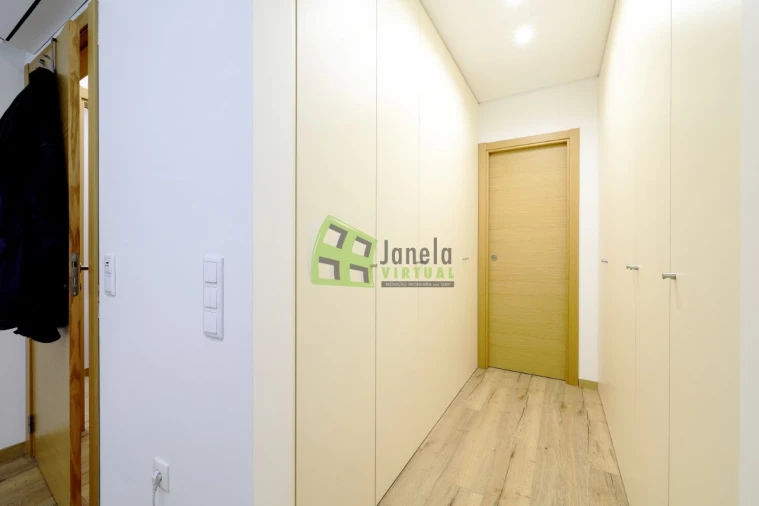 Moradia T4 para Venda em Alhos Vedros Foto 11