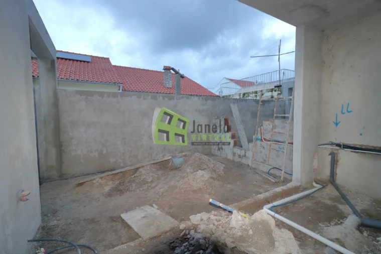 Moradia T3 para Venda em Fernao Ferro Foto 15