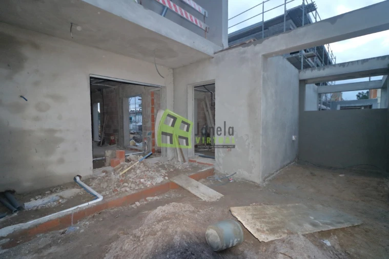 Moradia T3 para Venda em Fernao Ferro Foto 1