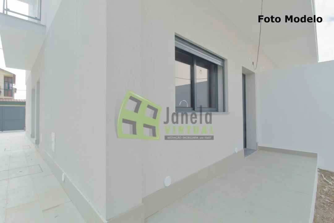Moradia T3 para Venda em Quinta do Conde Foto 5
