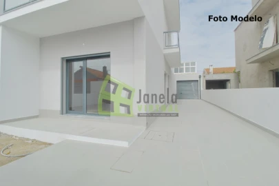 Moradia T3 para Venda em Quinta do Conde