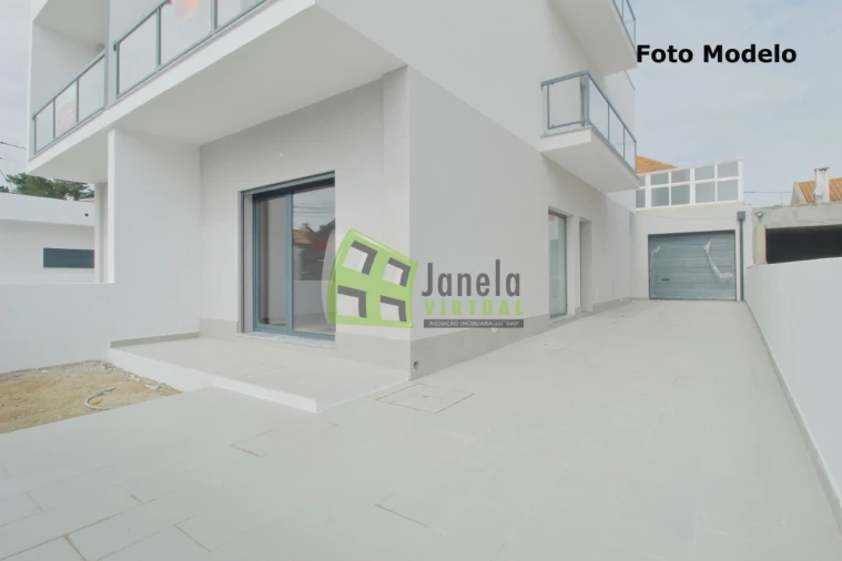 Moradia T3 para Venda em Quinta do Conde Foto 2