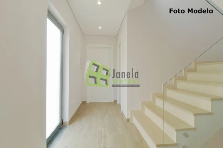 Moradia T3 para Venda em Quinta do Conde Foto 12