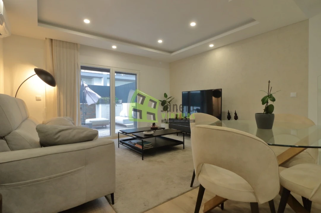 Moradia T3 para Venda em Fernao Ferro Foto 1