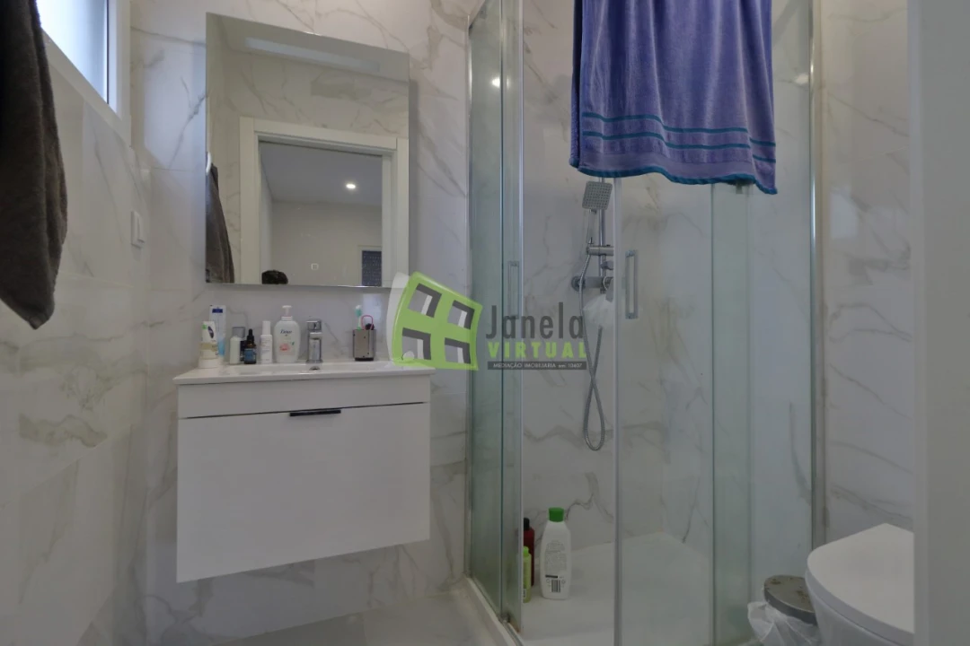 Moradia T3 para Venda em Fernao Ferro Foto 14