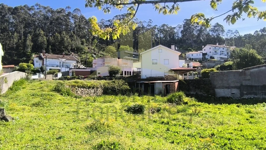 Terreno para Venda em Perre