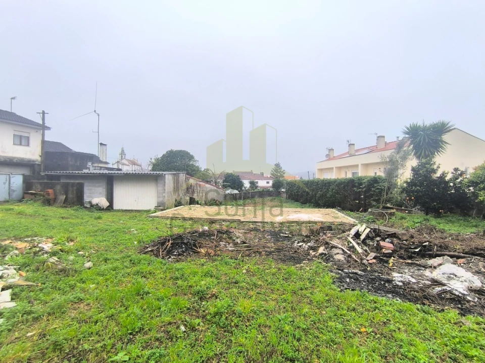 Terreno para Venda em Santa Marta de Portuzelo Foto 2