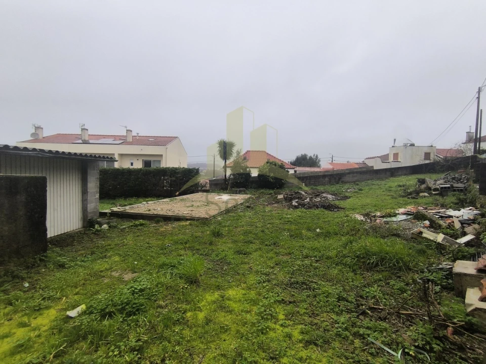 Terreno para Venda em Santa Marta de Portuzelo Foto 6