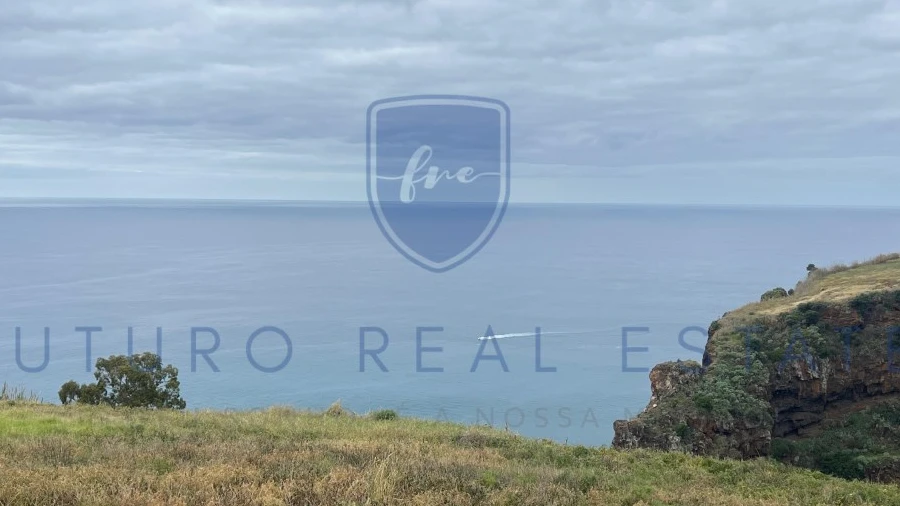 Terreno para Venda em Calheta