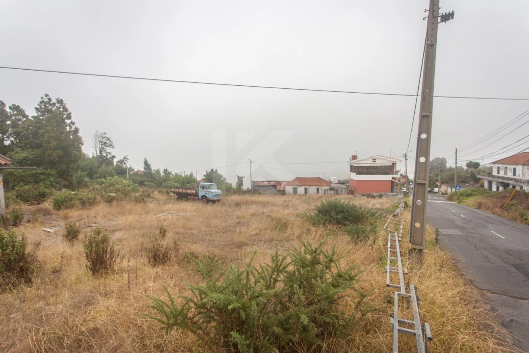 Terreno para Venda em Camacha Foto 2