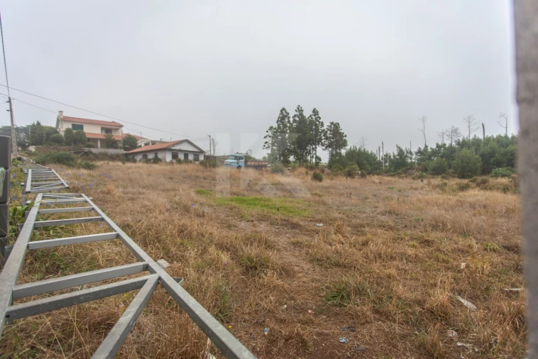 Terreno para Venda em Camacha Foto 1