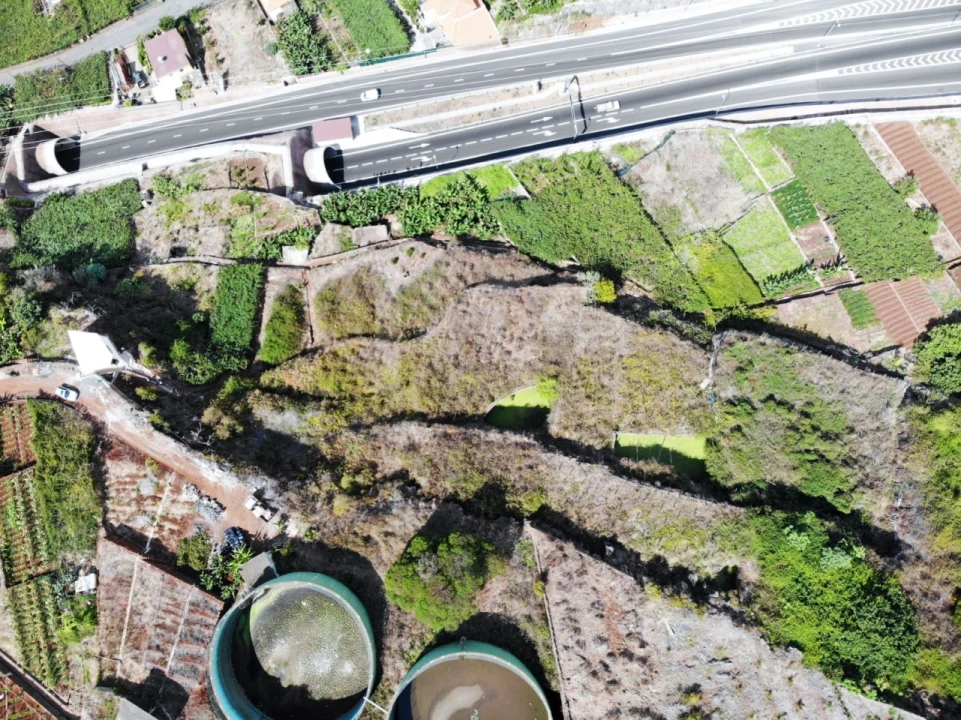 Terreno para Venda em Estreito de Camara de Lobos Foto 5