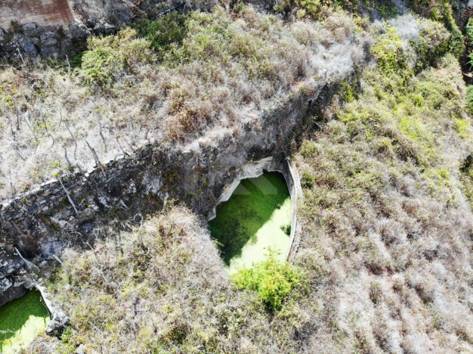 Terreno para Venda em Estreito de Camara de Lobos Foto 9