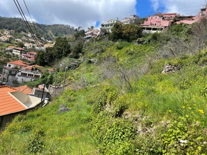 Terreno para Venda em Estreito de Camara de Lobos Foto 2