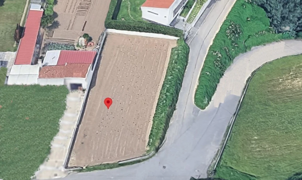 Terreno para Venda em Esgueira Foto 1