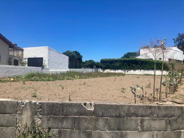 Terreno para Venda em Esgueira