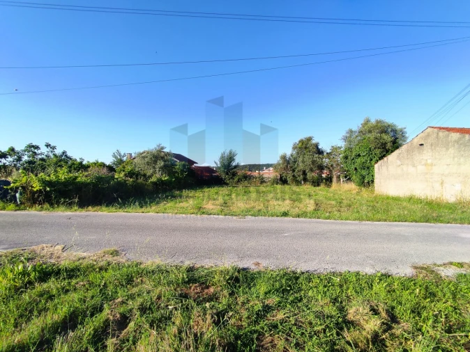 Terreno para Venda em Sebal e Belide Foto 2