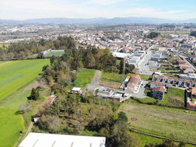 Terreno para Venda em Merelim (São Paio), Panoias e Parada de Tibães Foto 45