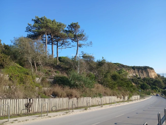 Terreno para Venda em Charneca de Caparica e Sobreda Foto 10