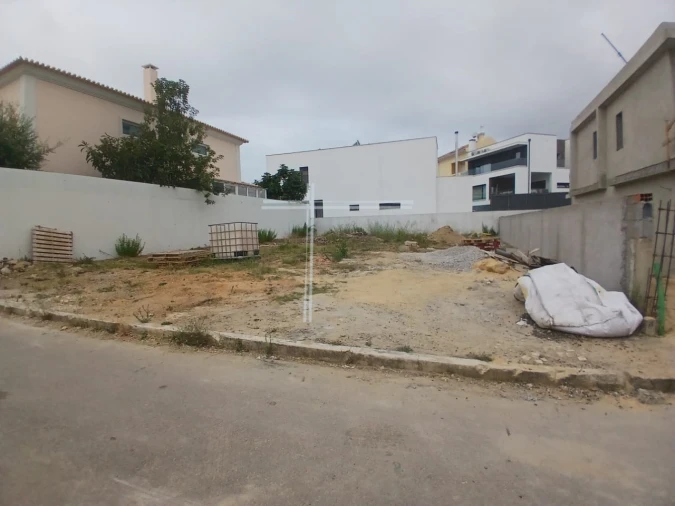 Terreno para Venda em Charneca de Caparica e Sobreda Foto 17