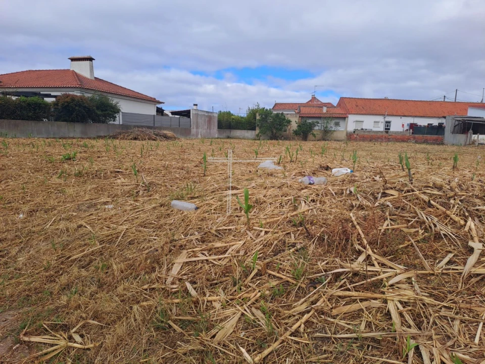 Terreno para Venda em Charneca de Caparica e Sobreda Foto 11