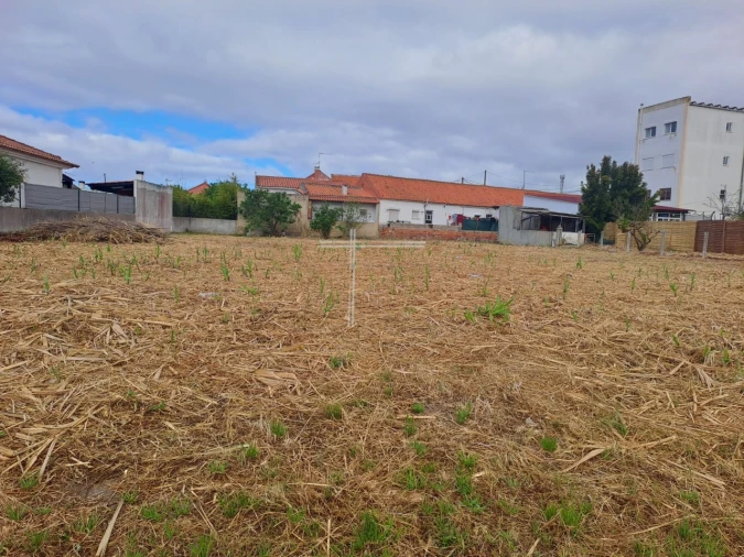Terreno para Venda em Charneca de Caparica e Sobreda Foto 12