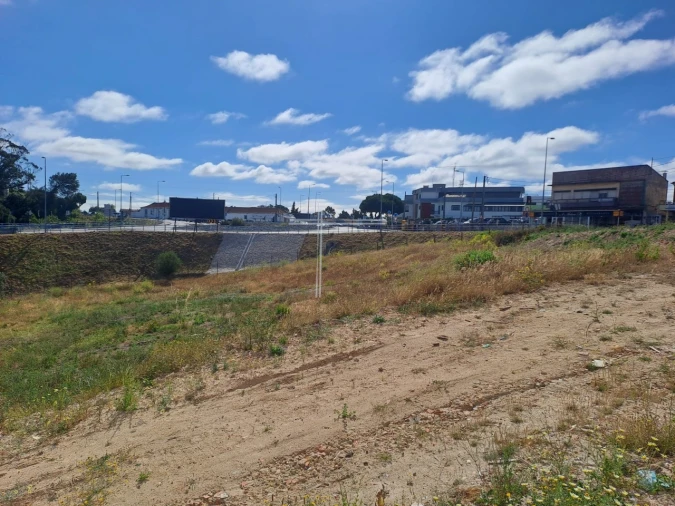 Terreno para Venda em Caparica e Trafaria Foto 2