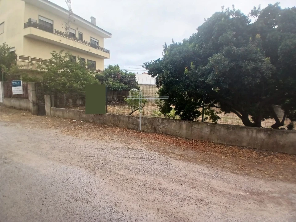 Terreno para Venda em Charneca de Caparica e Sobreda Foto 12