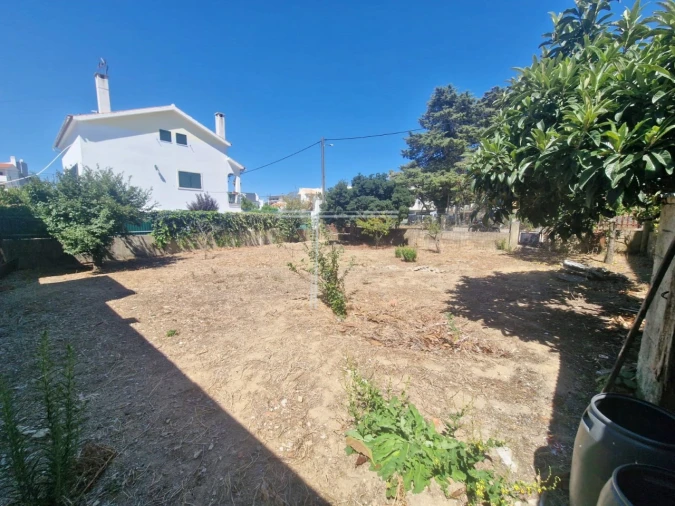 Terreno para Venda em Charneca de Caparica e Sobreda Foto 8
