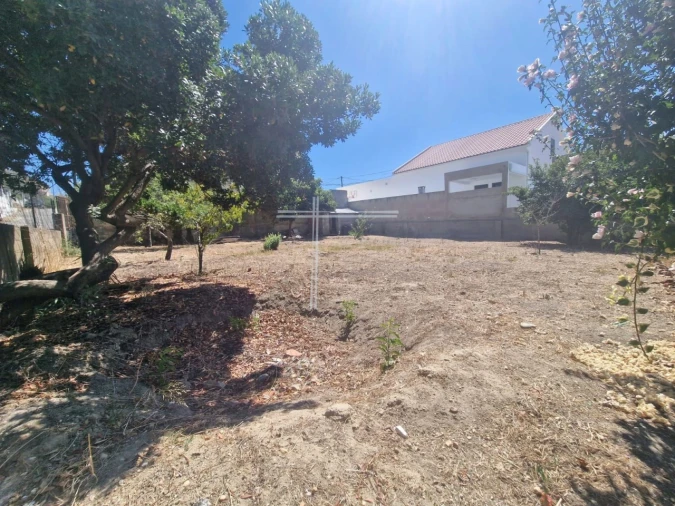 Terreno para Venda em Charneca de Caparica e Sobreda Foto 10