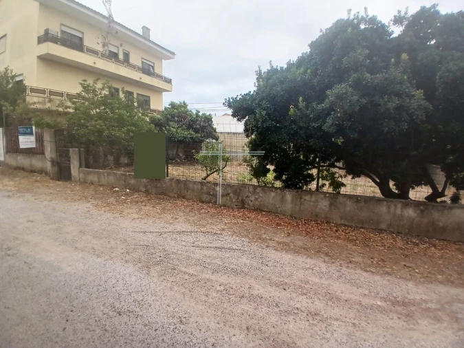 Terreno para Venda em Charneca de Caparica e Sobreda Foto 12