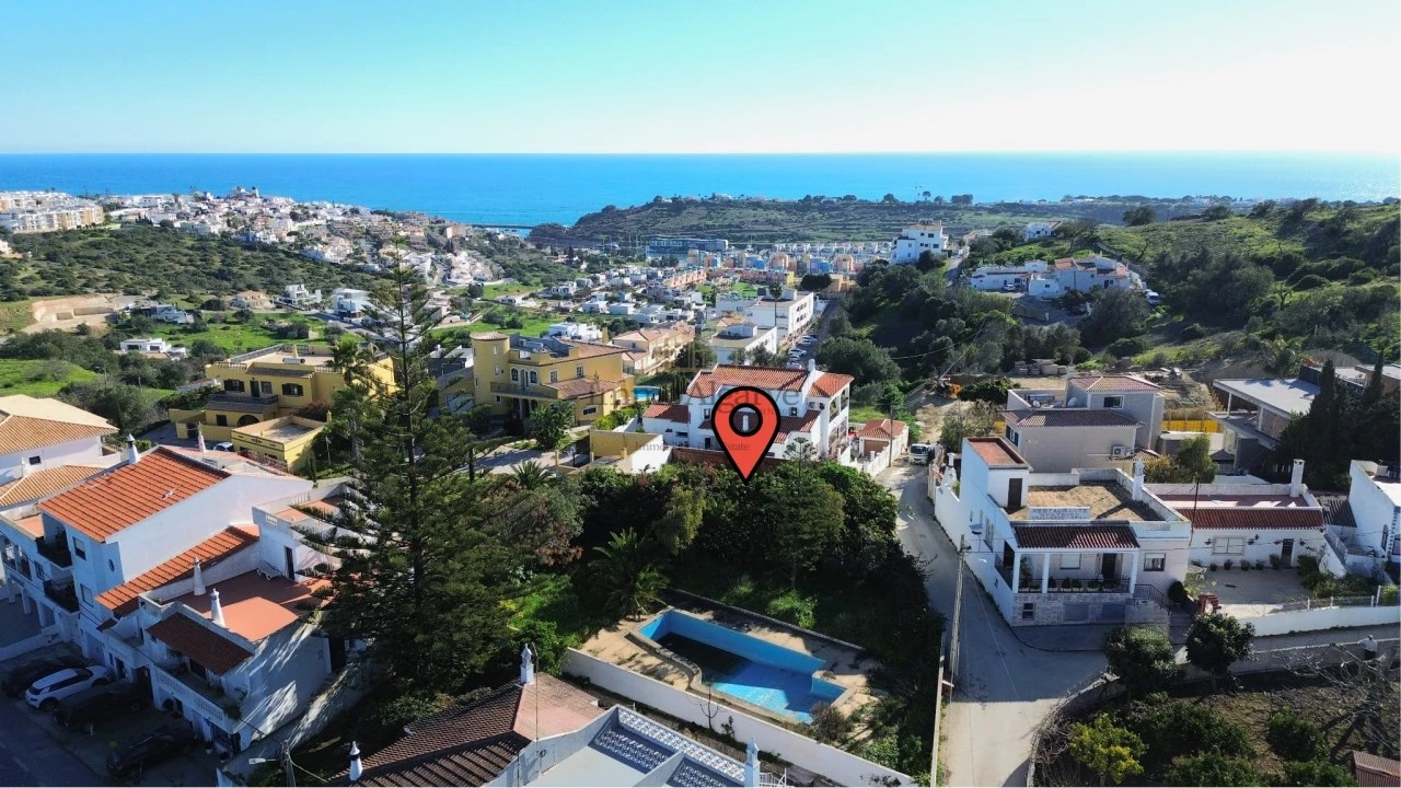 Terreno para Venda em Albufeira e Olhos de Água Foto 1