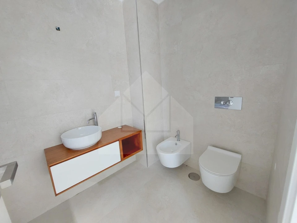 Apartamento T4 para Venda em Lourinhã e Atalaia Foto 7