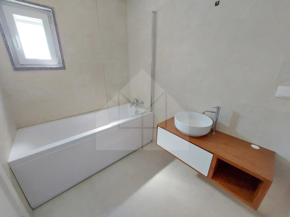 Apartamento T4 para Venda em Lourinhã e Atalaia Foto 8