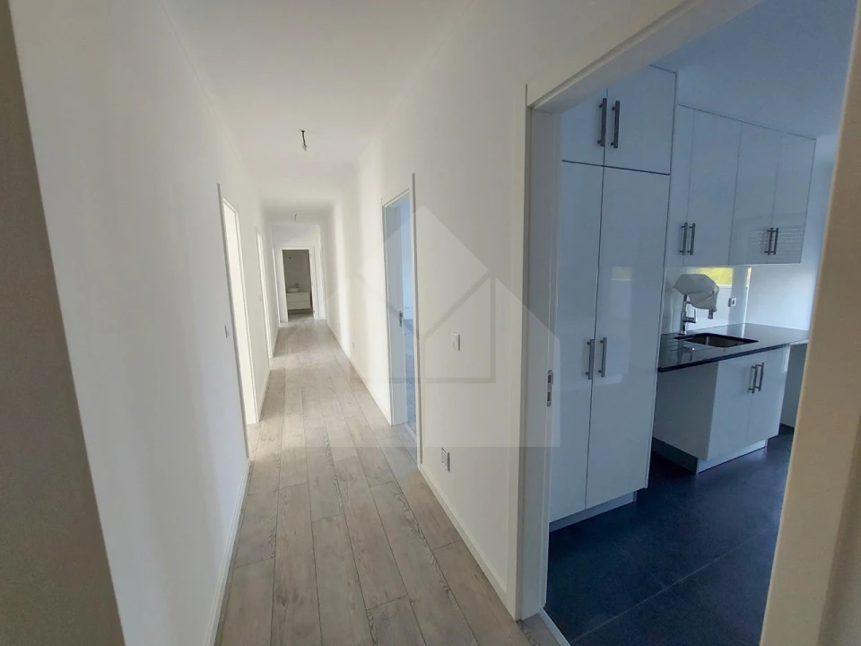 Apartamento T4 para Venda em Lourinhã e Atalaia Foto 15