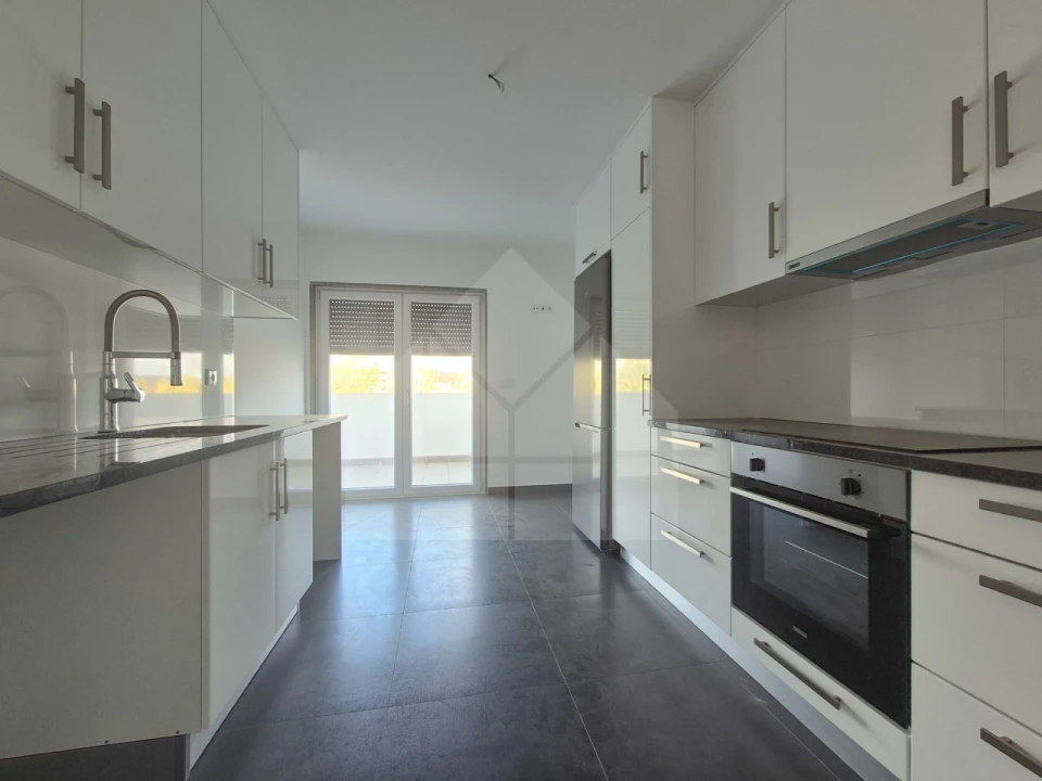 Apartamento T4 para Venda em Lourinhã e Atalaia Foto 18