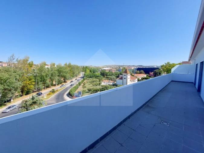 Apartamento T4 para Venda em Lourinhã e Atalaia Foto 32