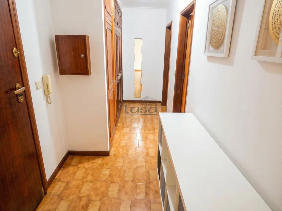 Apartamento T2 para Venda em Mafamude e Vilar do Paraíso Foto 4