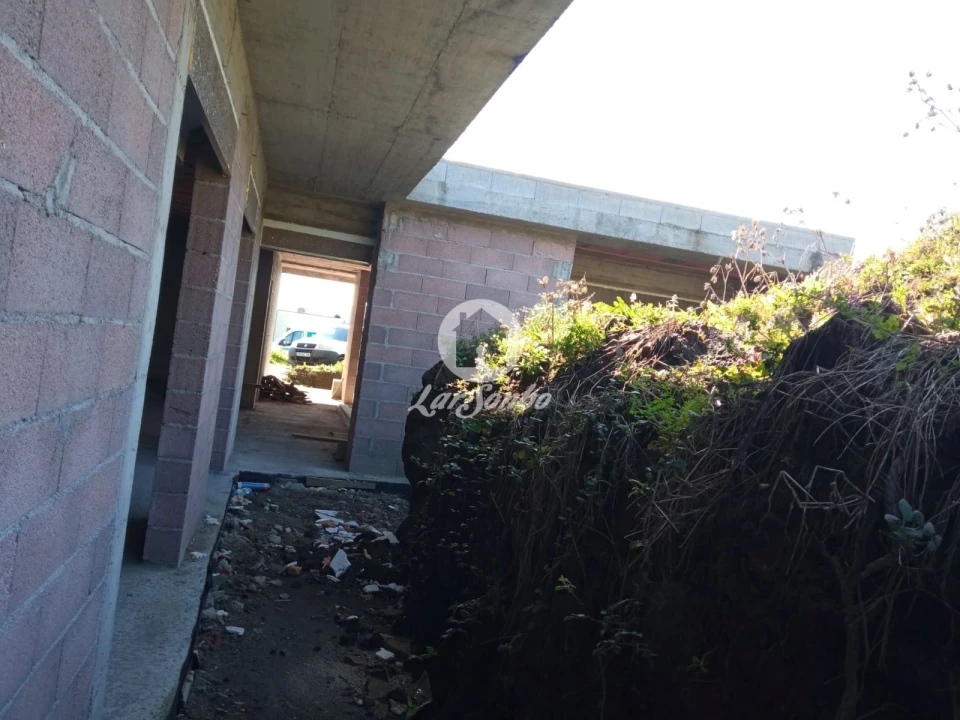 Moradia T3 para Venda em Lage Foto 16