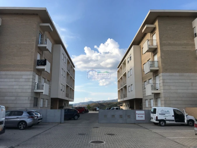 Apartamento T2 para Venda em Alfandega da Fe Foto 2