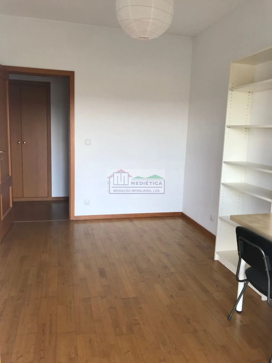 Apartamento T2 para Venda em Alfandega da Fe Foto 17