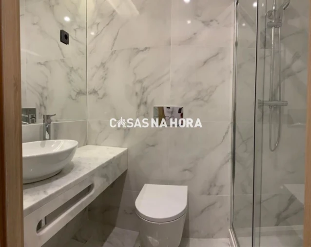 Apartamento T2 para Arrendamento em Viseu Foto 7