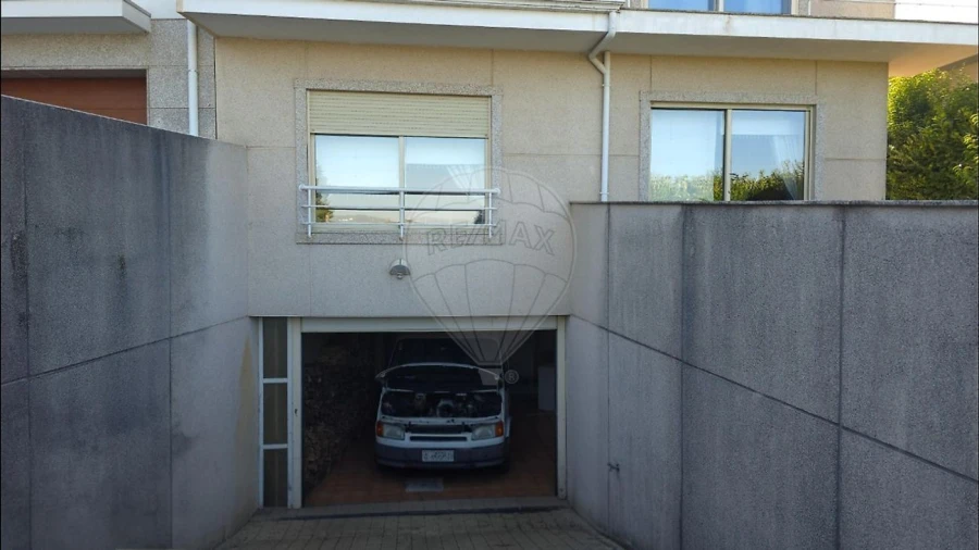 Moradia T3 para Venda em São João da Madeira Foto 4