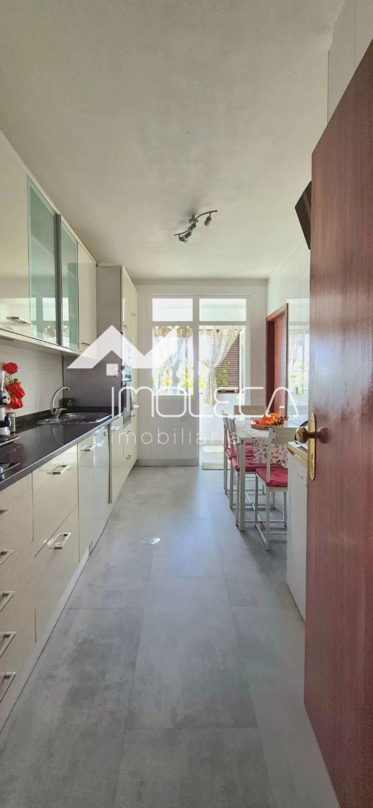 Apartamento T2 para Venda em Moreira Foto 6